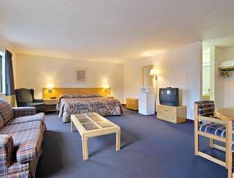 Hotel Super 8 By Wyndham Hot Springs Chambre photo